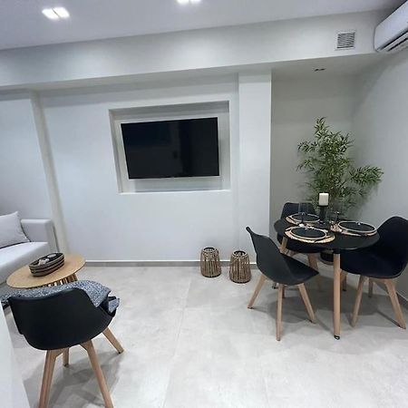 Bluemotion - Just Sleep Apartman Pireusz Kültér fotó