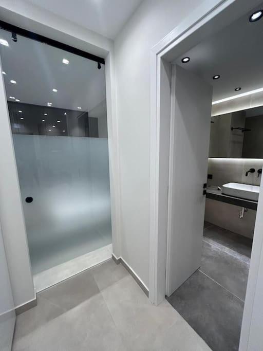 Bluemotion - Just Sleep Apartman Pireusz Kültér fotó